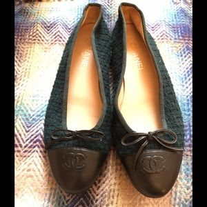 Chanel Green Tweed Cap Toe Ballet Flat